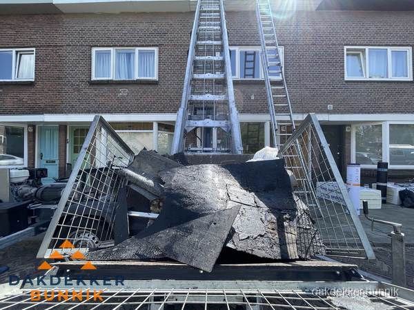 Kosten dakreparatie: dakschade aan flatgebouw in Bunnik Kosten dakreparatie: dakschade aan flatgebouw in Bunnik